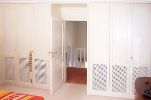 Kleiderschrank-3 800                 