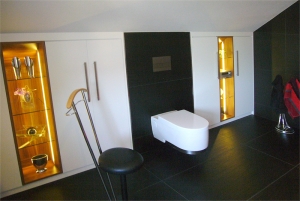 bad schrank dachschraege        