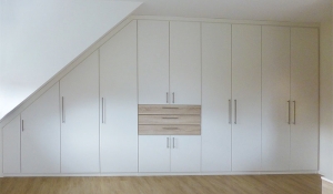 Kleiderschrank-2 800           